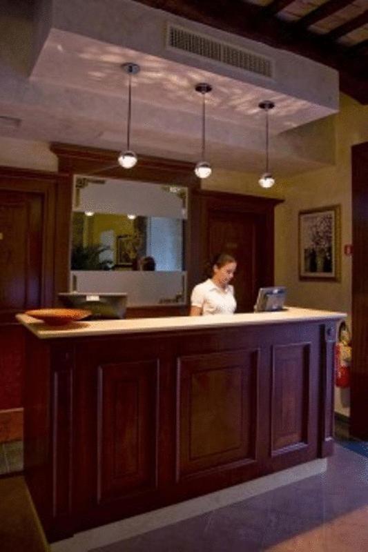 Relais Villa Fornari Camerino Buitenkant foto