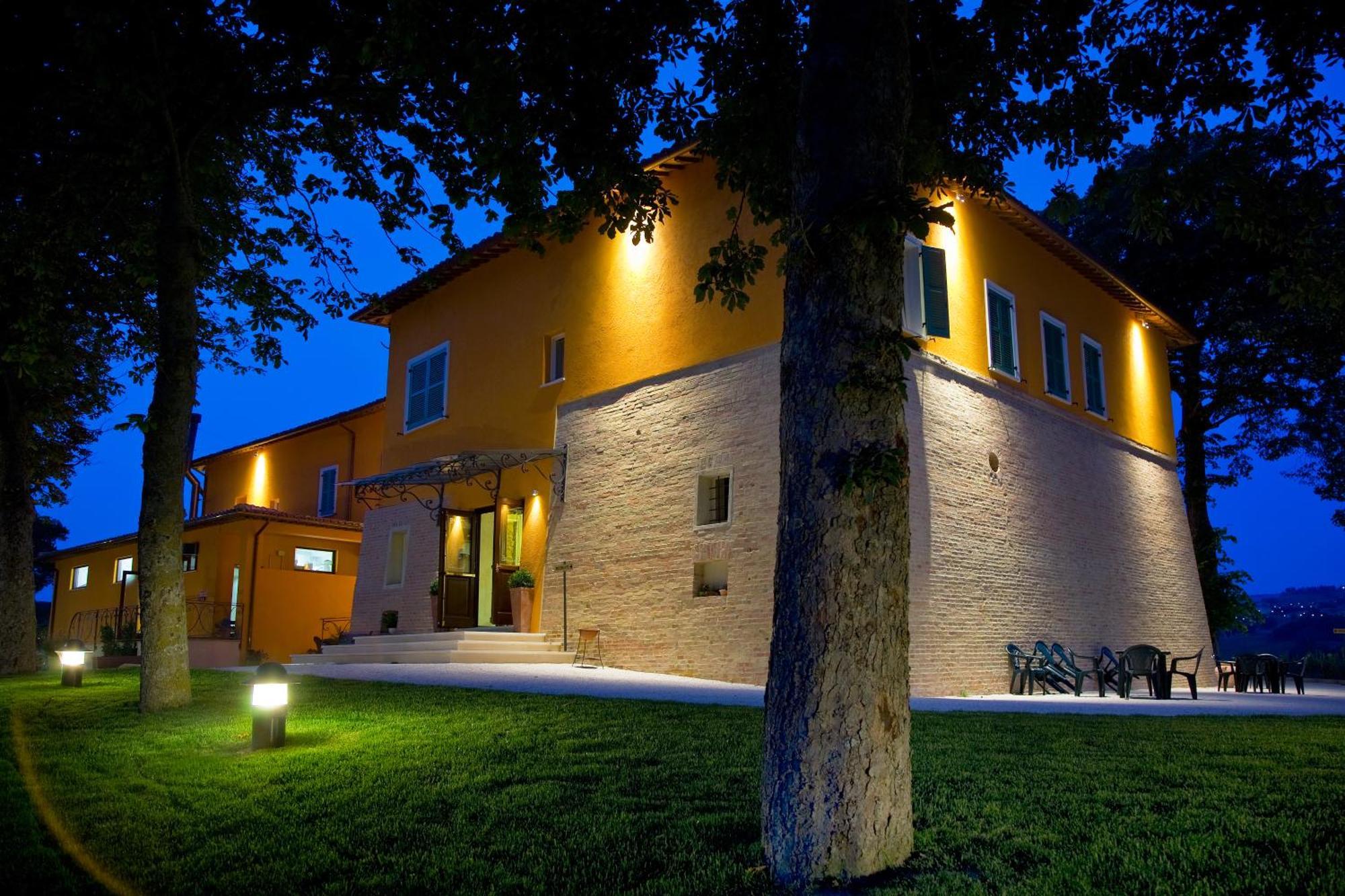 Relais Villa Fornari Camerino Buitenkant foto