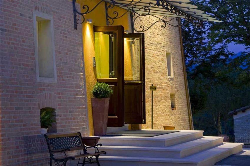Relais Villa Fornari Camerino Buitenkant foto