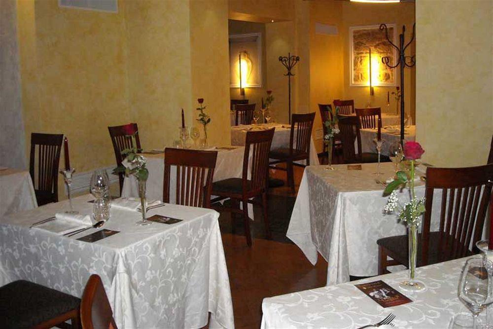 Relais Villa Fornari Camerino Buitenkant foto